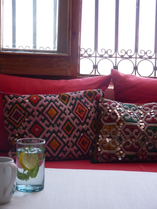 Dar Zambra - image 15