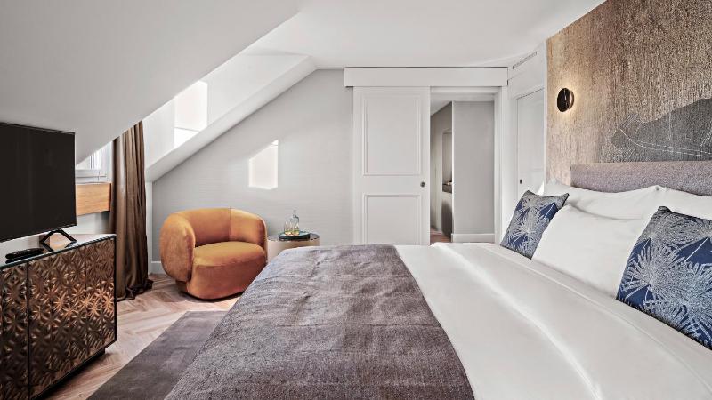 Owner Suite image 2