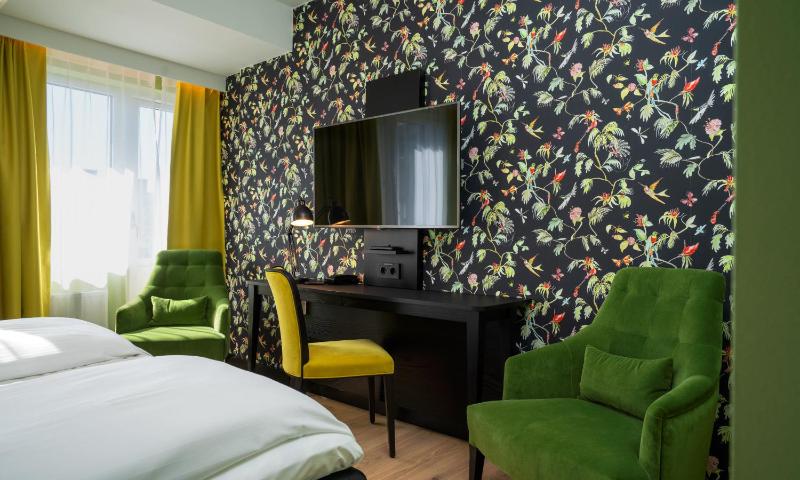 Superior Double Room image 4