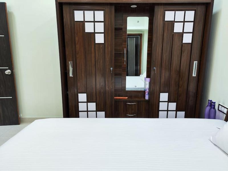 One BHK AC Service Apartment 202 - image 4