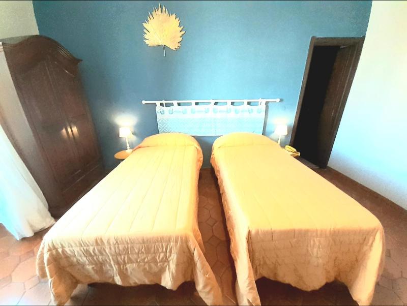Double or Twin Room image 4