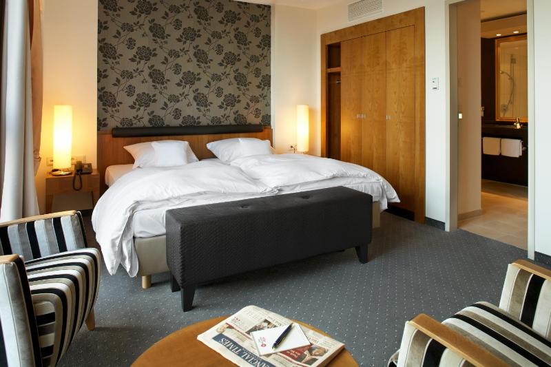 Superior Double Room image 2
