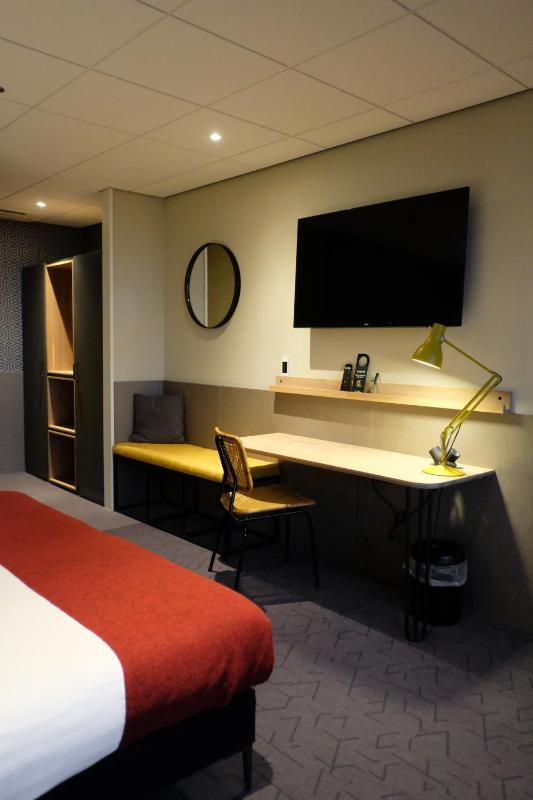 Standard Double Room Sea Side image 4