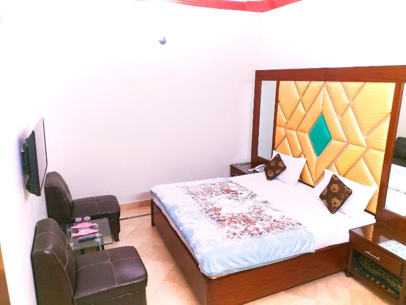 Deluxe Single Room image 3