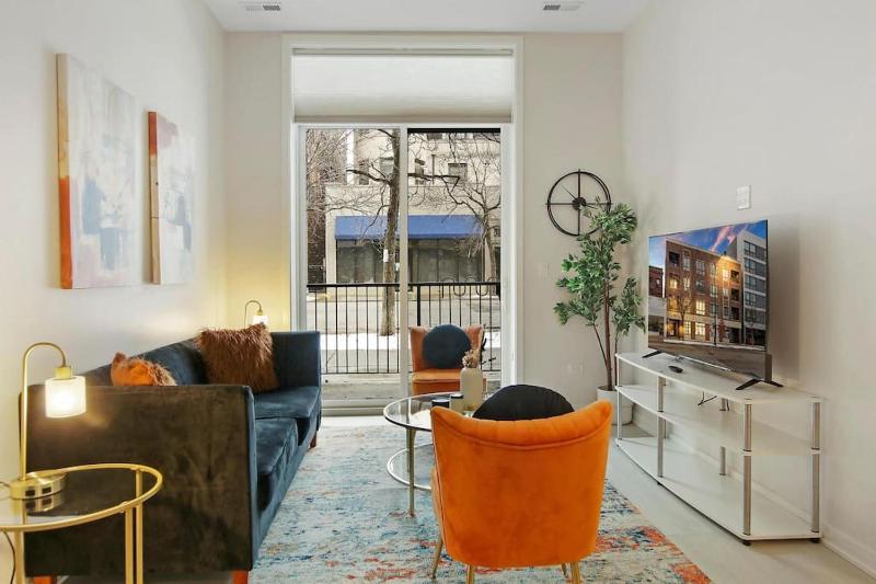 One-Bedroom Apartment image 1