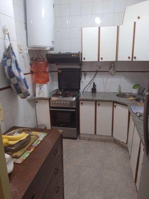 Habitaciónes privadas doble y single con baño compartido en casa familiar - image 10