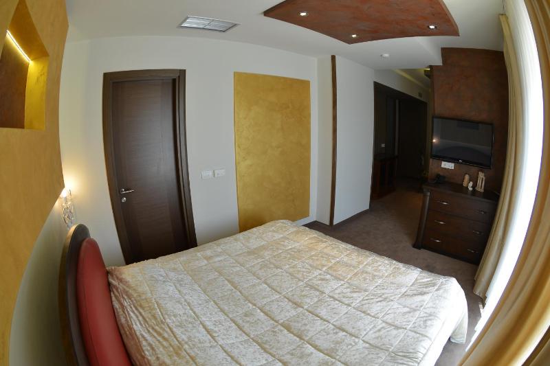 Exclusive Suite image 3