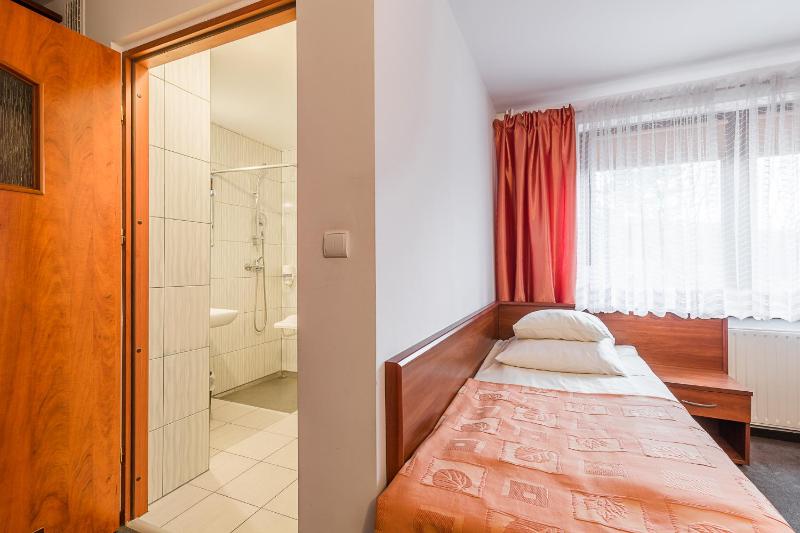 Double Room - Disability Access image 3