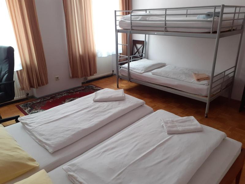HappyHostel - image 16