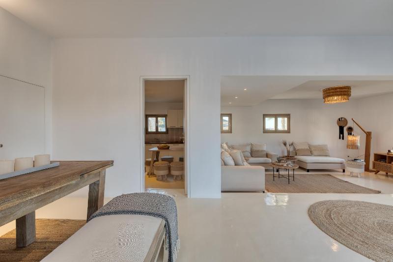 Amalgam Homes Paros - image 13