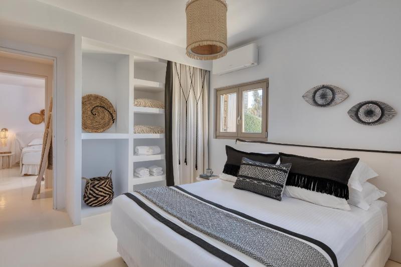 Amalgam Homes Paros - image 45