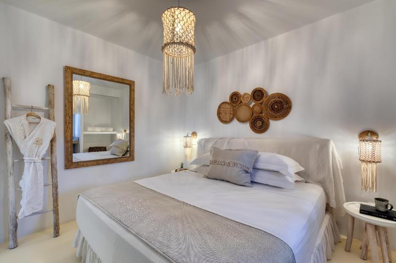 Amalgam Homes Paros - image 39