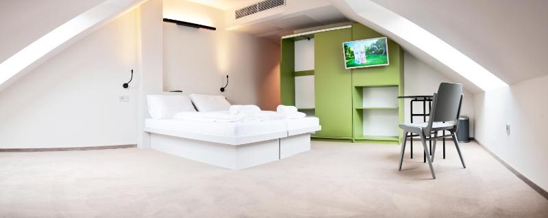 Superior Double Room image 1