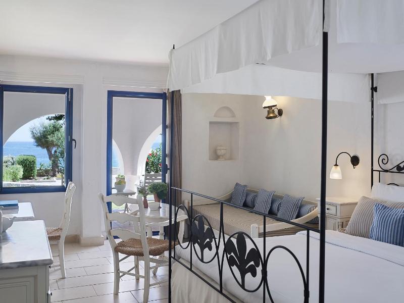 Premium Seafront Room  image 4