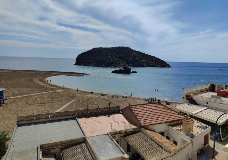Sea view 3-bedroom flat in Puerto de Mazarron Images