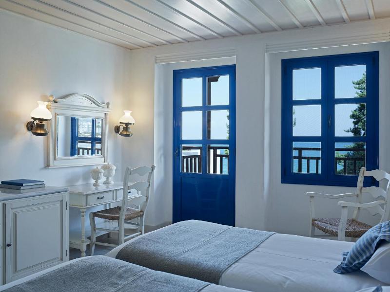 Premium Collection Suite with Sea View image 4