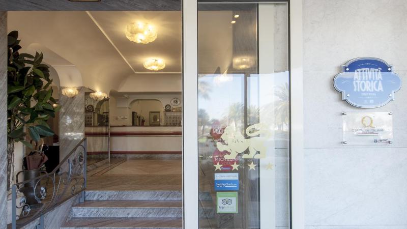 Hotel Esplanade - image 13
