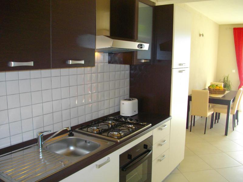 One-Bedroom Apartment image 3