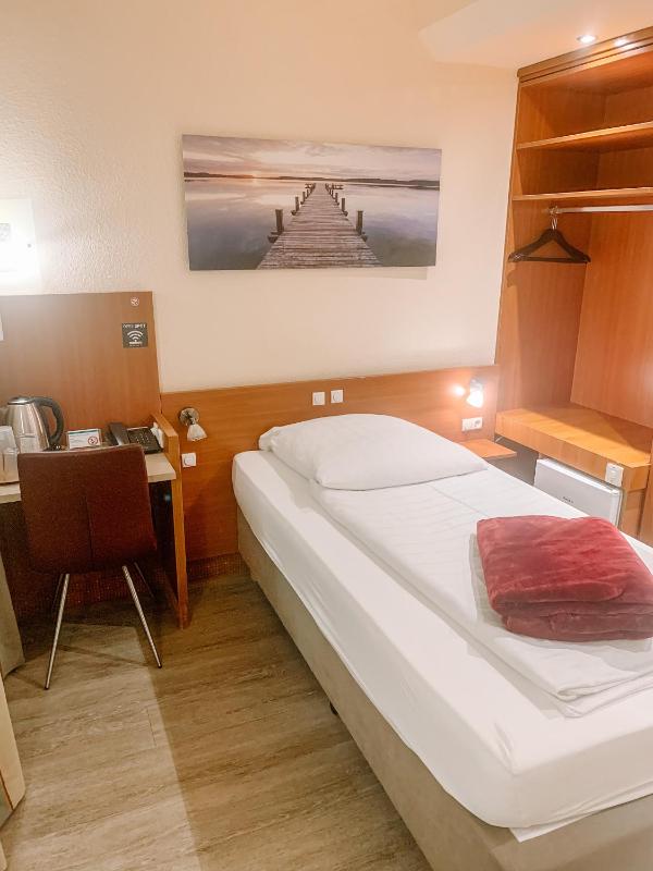 Economy Single Room image 1