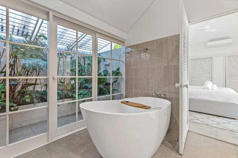 Dwyer St Hamptons Haven - image 12