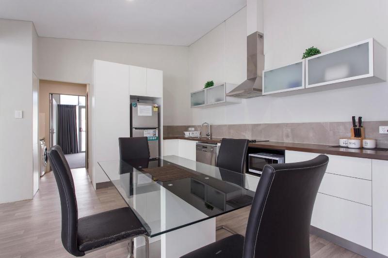 Waverley apartment A-two bedrooms wifi available - image 6