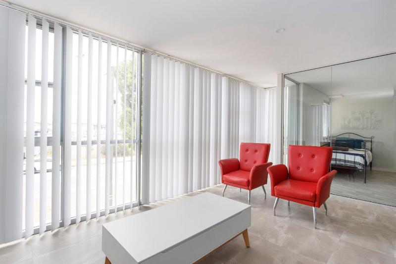 Waverley apartment A-two bedrooms wifi available - image 5