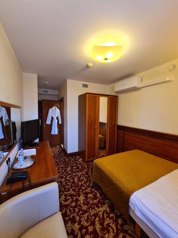 Single Room with Sauna and Jacuzzi access image 4