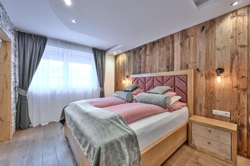 Standard Double Room image 1