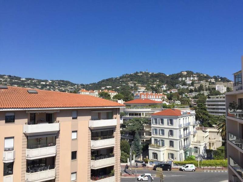 Two bedroom apartment next to the Croisette in Cannes a short walk to the Palais des Festivals - 1961 - image 11