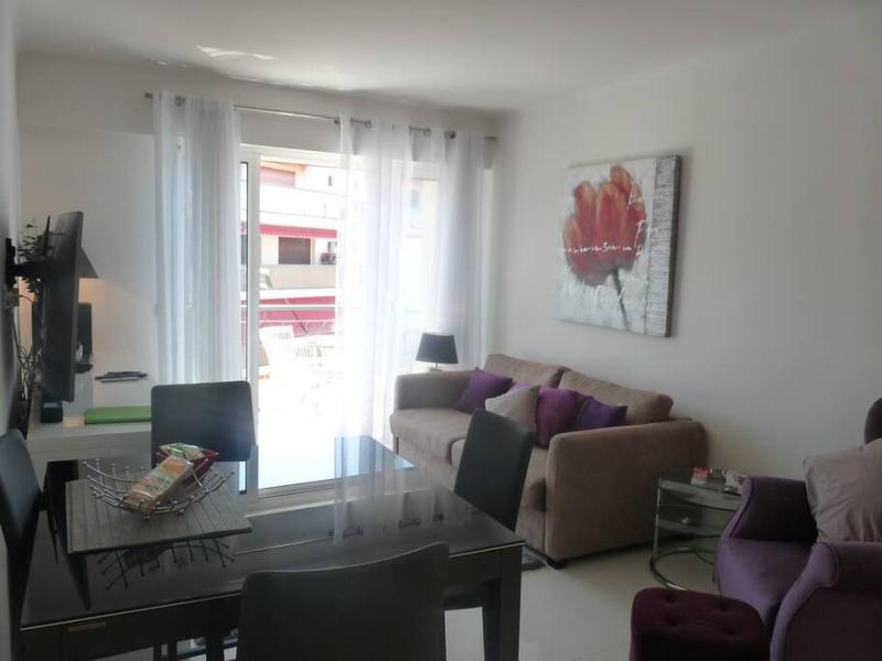 Two bedroom apartment next to the Croisette in Cannes a short walk to the Palais des Festivals - 1961 - image 10