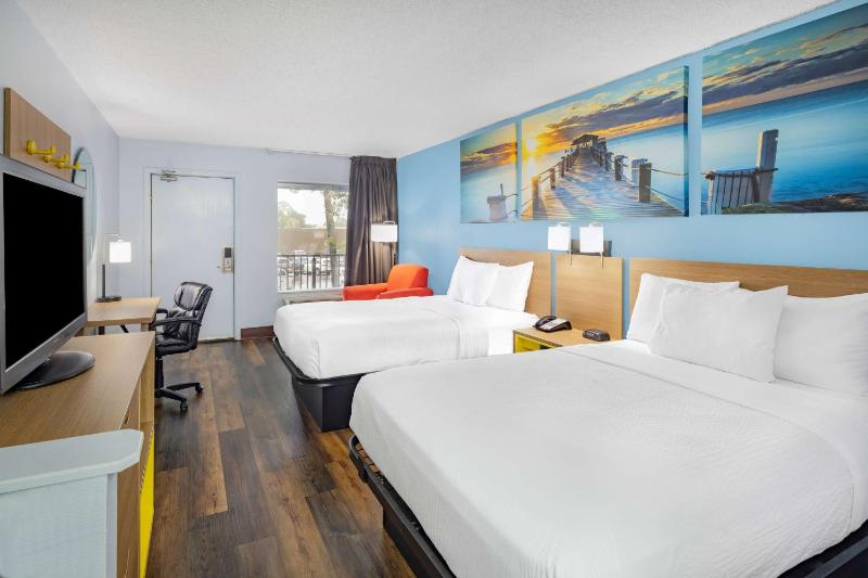 Double Room with Two Double Beds - Non-Smoking image 1
