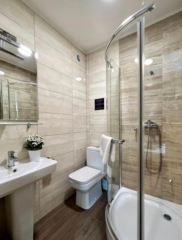 Standard Single Room image 3