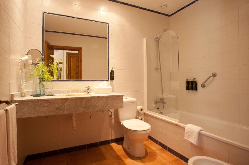 Superior Double Room image 2