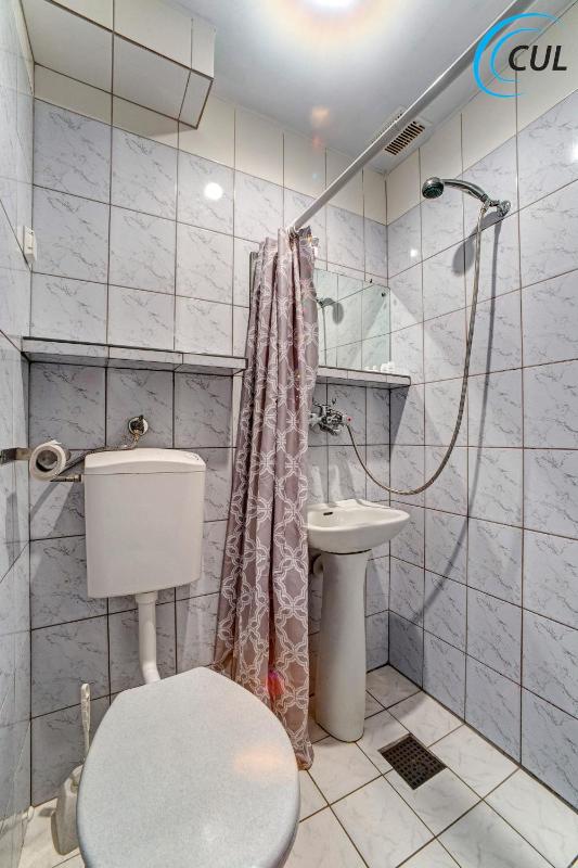Single Room image 2