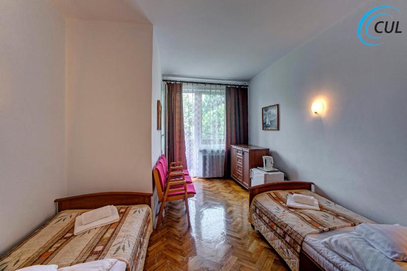 Quadruple Room image 4