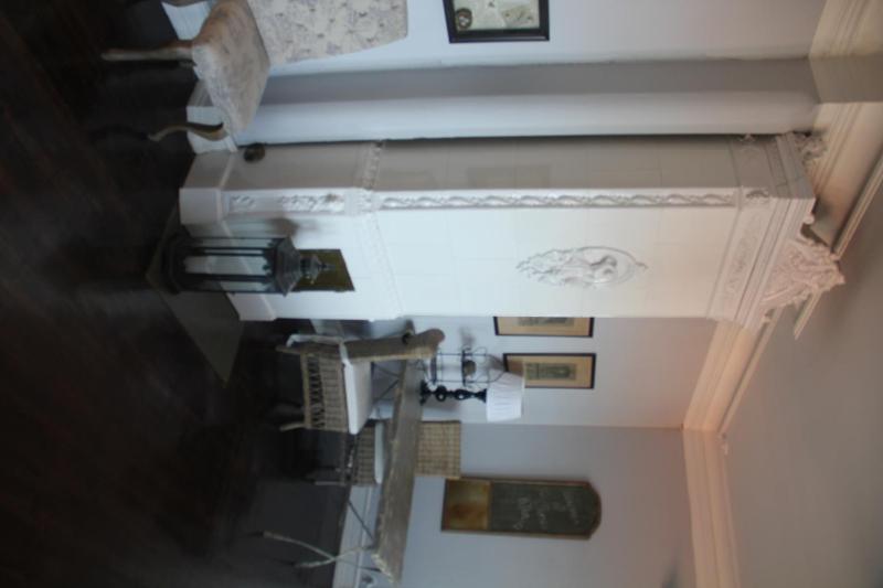 Three-Bedroom Apartment with Lake View image 3