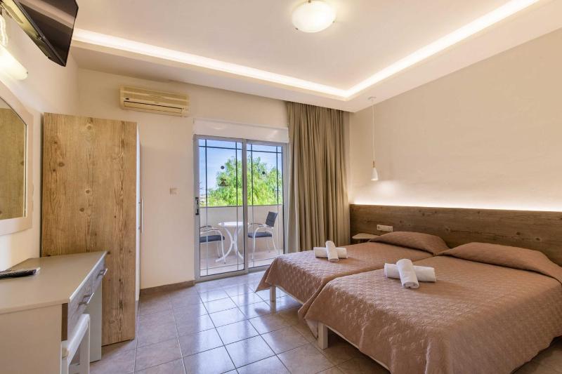 Family Room with Side Sea View image 1