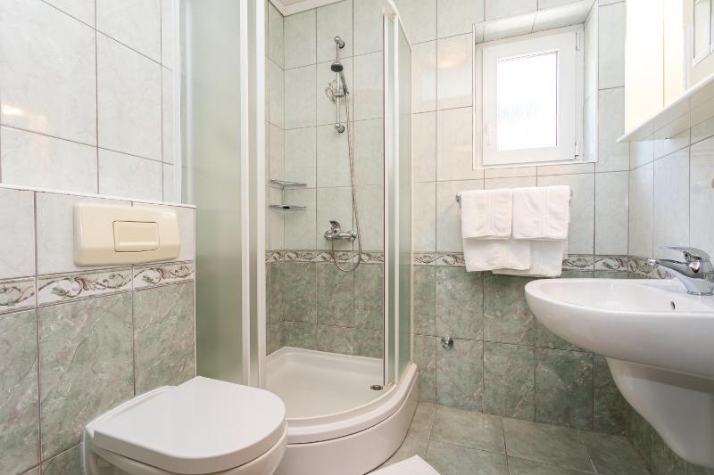 Apartment with Sea View image 2