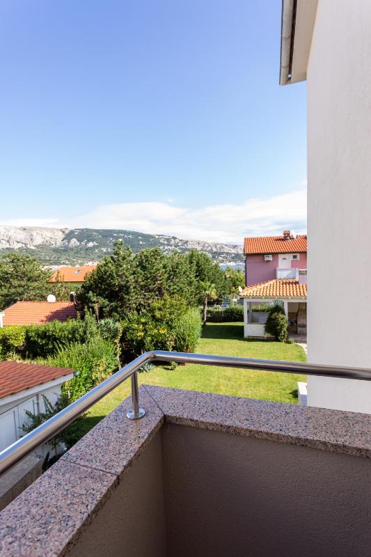 Apartment with Sea View image 3