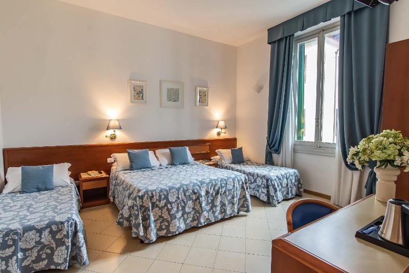 Quadruple Room image 1