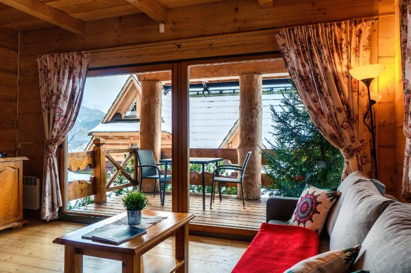 One Bedroom Apartment with Terrace, Fireplace and Mountain View image 2