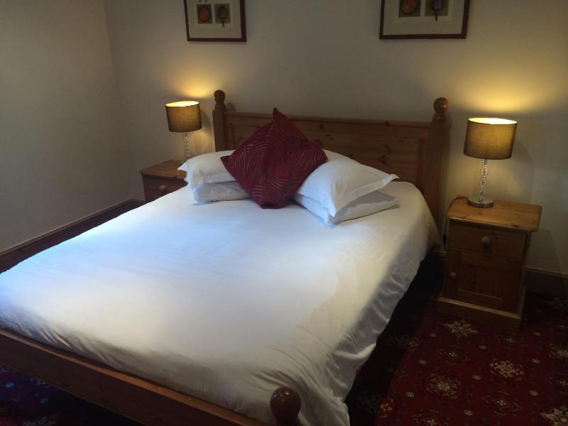 Double Room image 3