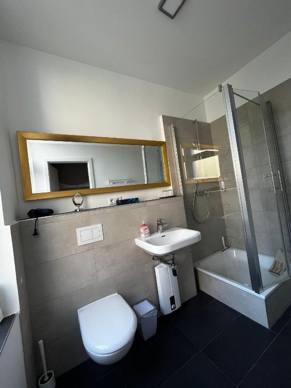 Double Room image 4