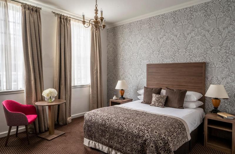 Classic Double Room image 1