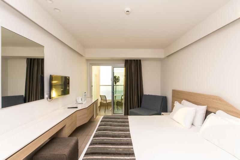 Superior Room with Sea View image 1