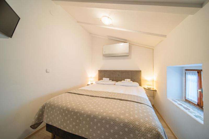 Double or Twin Room with Panoramic View - Top Floor image 3