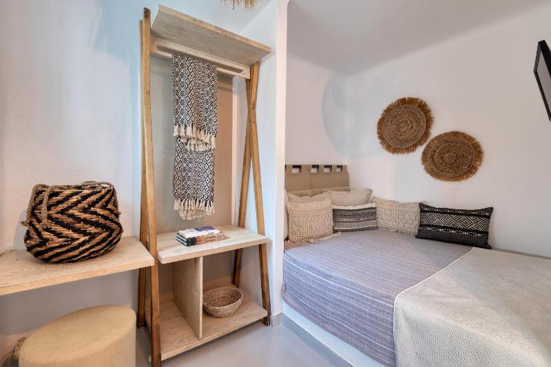 Amalgam Homes Paros Beachfront Villa - image 32