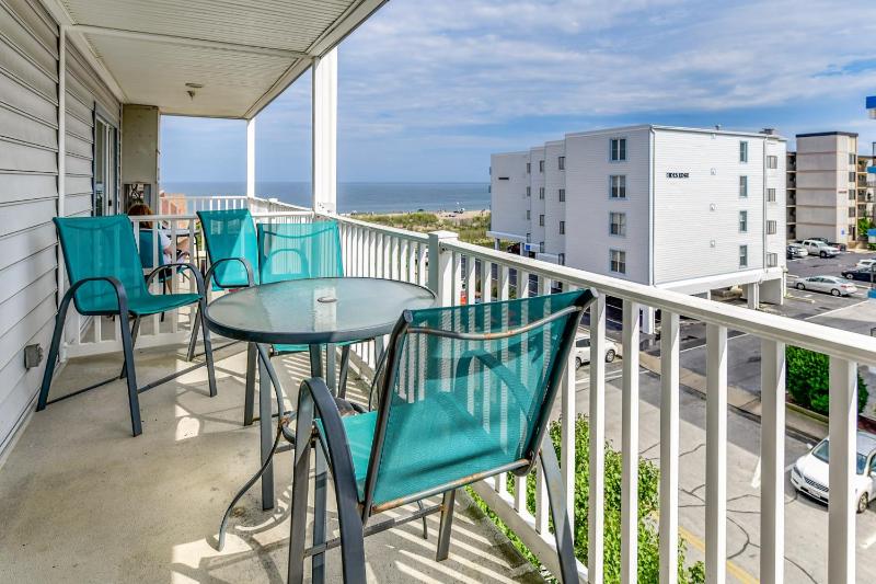 Marylander Condominiums 90 steps from the beach - image 41