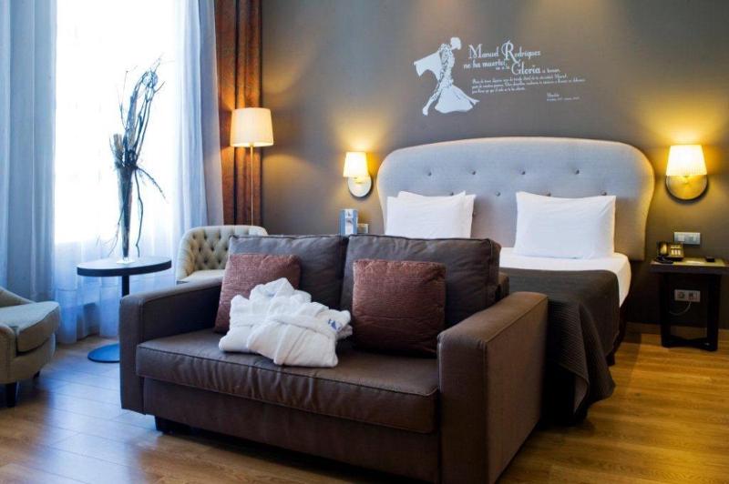 Premium Room image 3