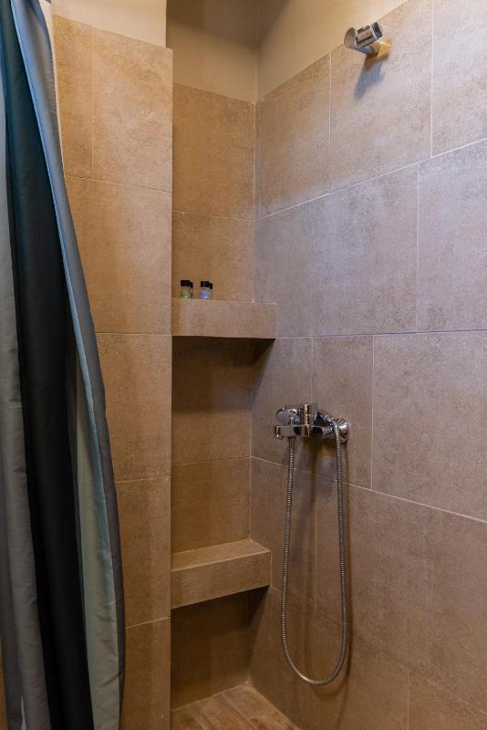 Apartment - Split Level image 4
